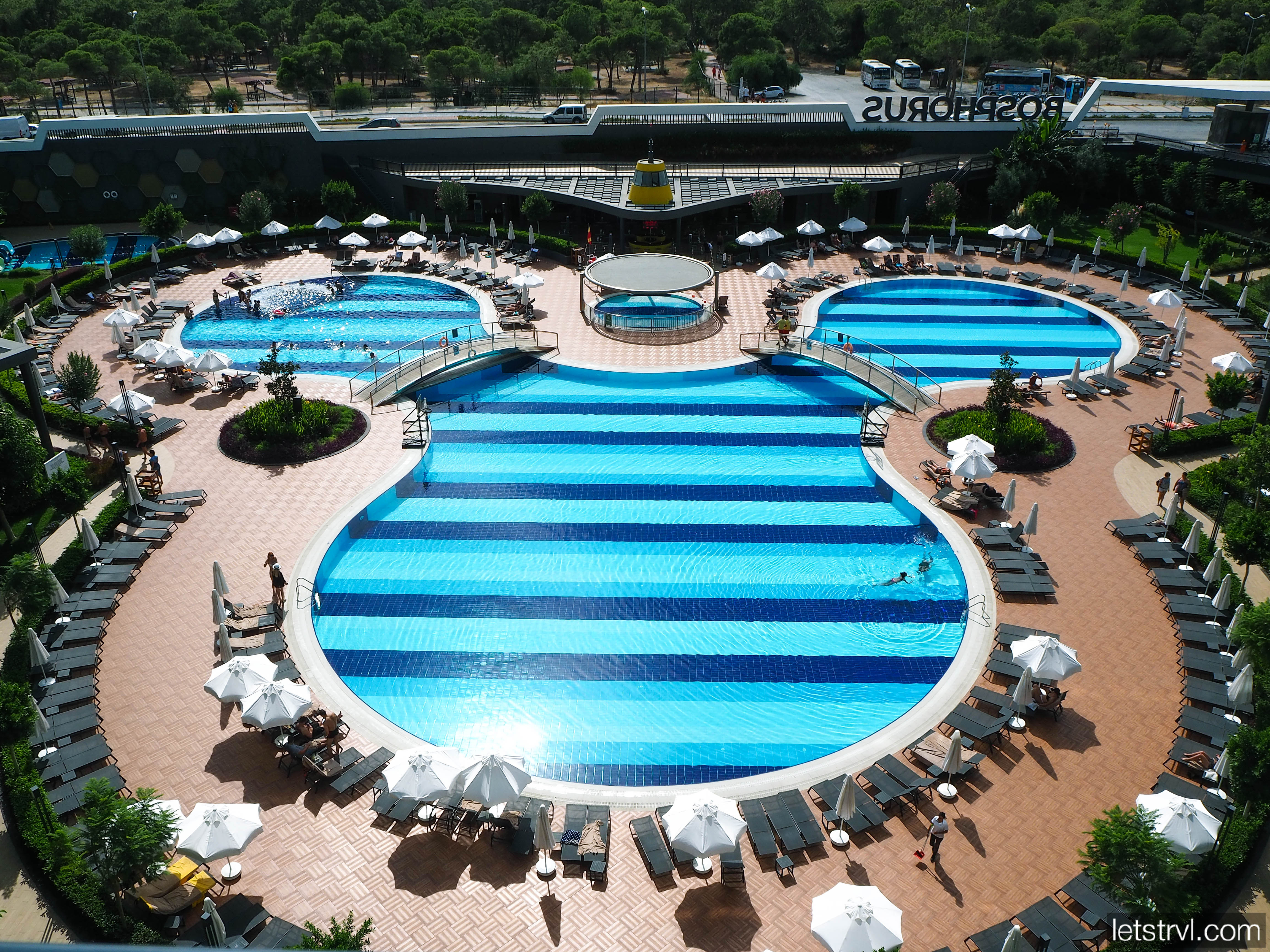 Бассейн в отеле Bosphorus Sorgun