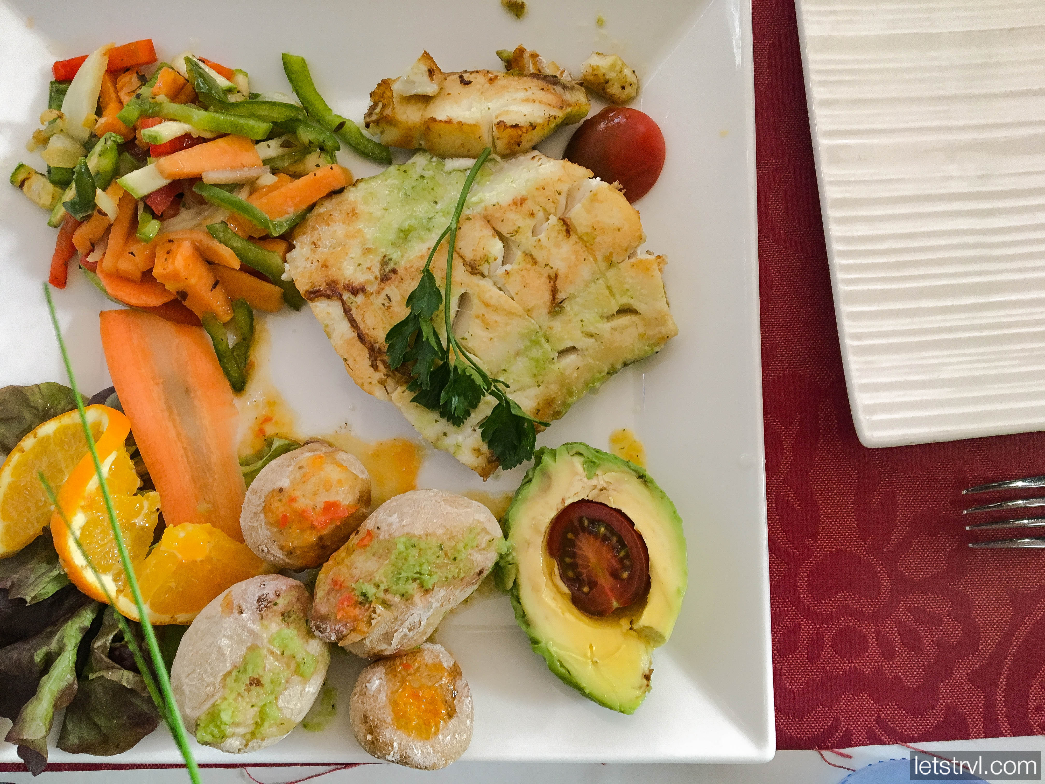 Блюдо из рыбы черна на Тенерифе