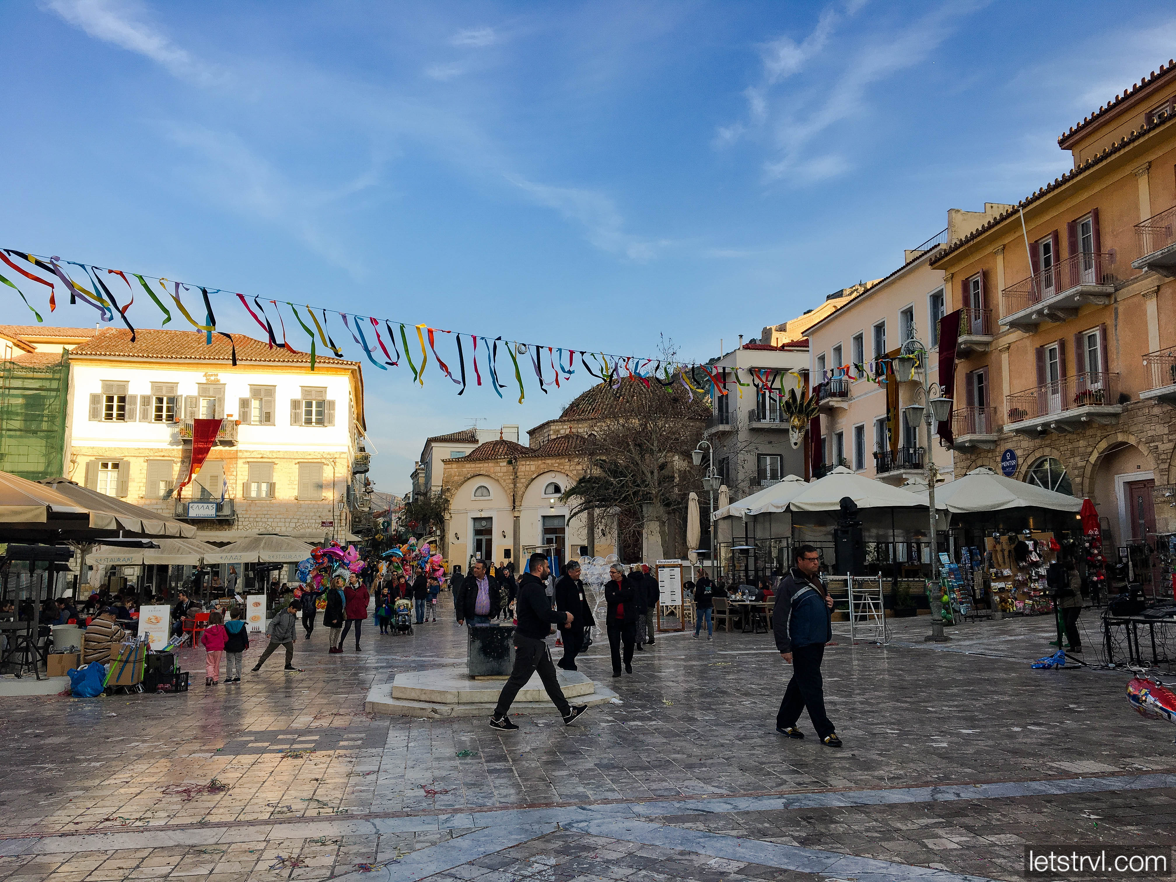 Площадь Конституции в Нафплионе