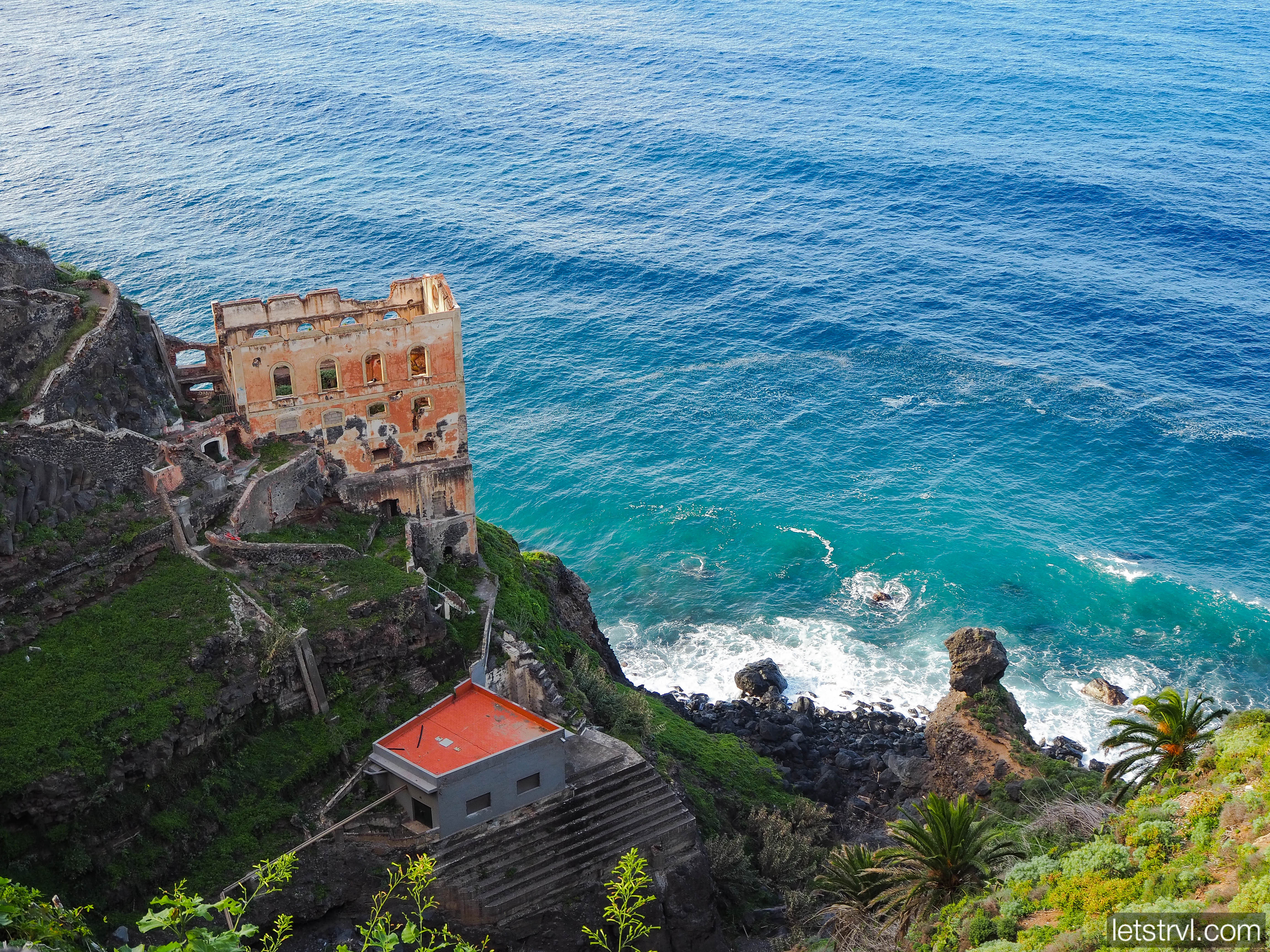 Руины водонапорной станции на Тенерифе
