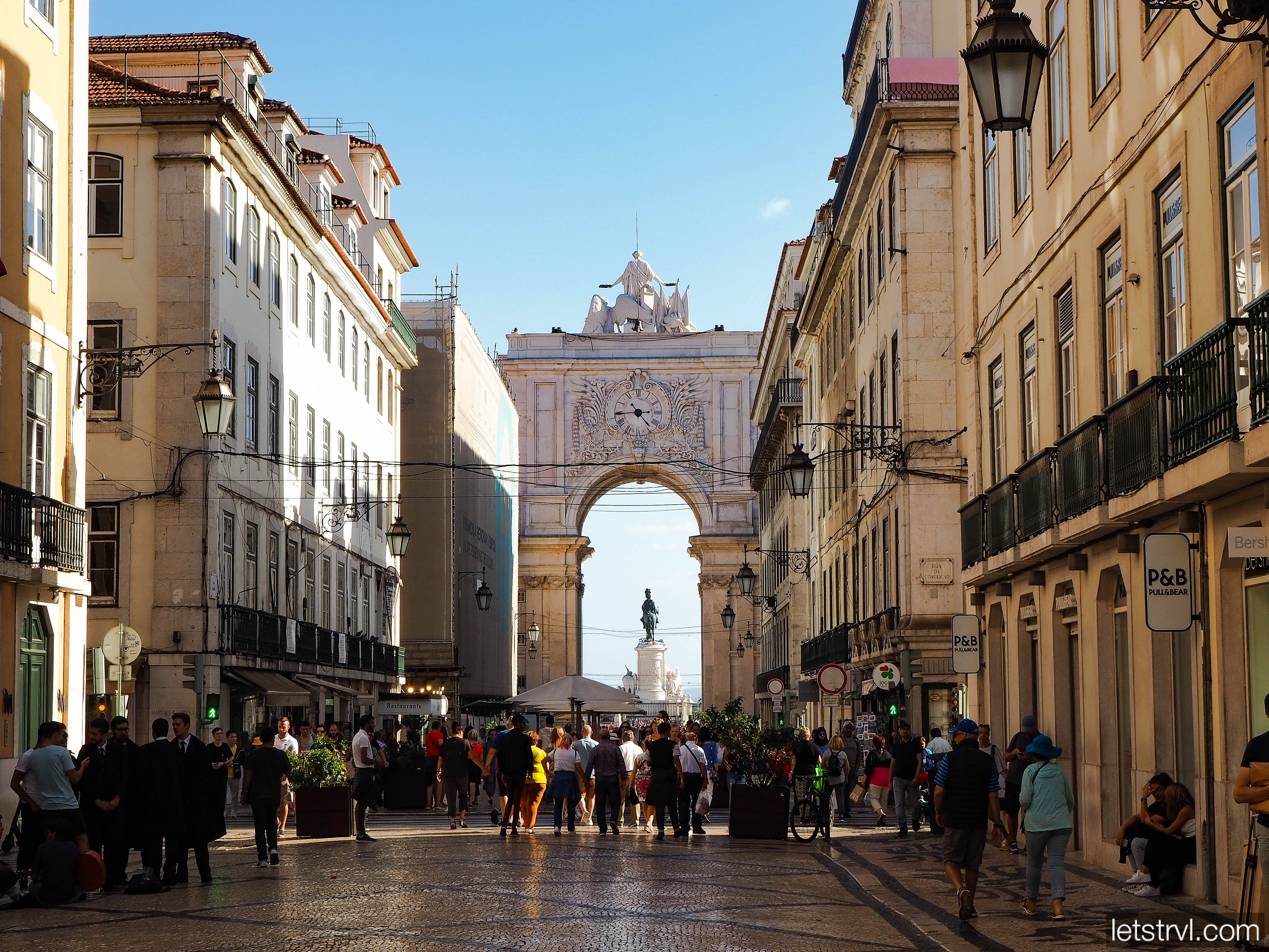 Триумфальная Арка на руа Агушта