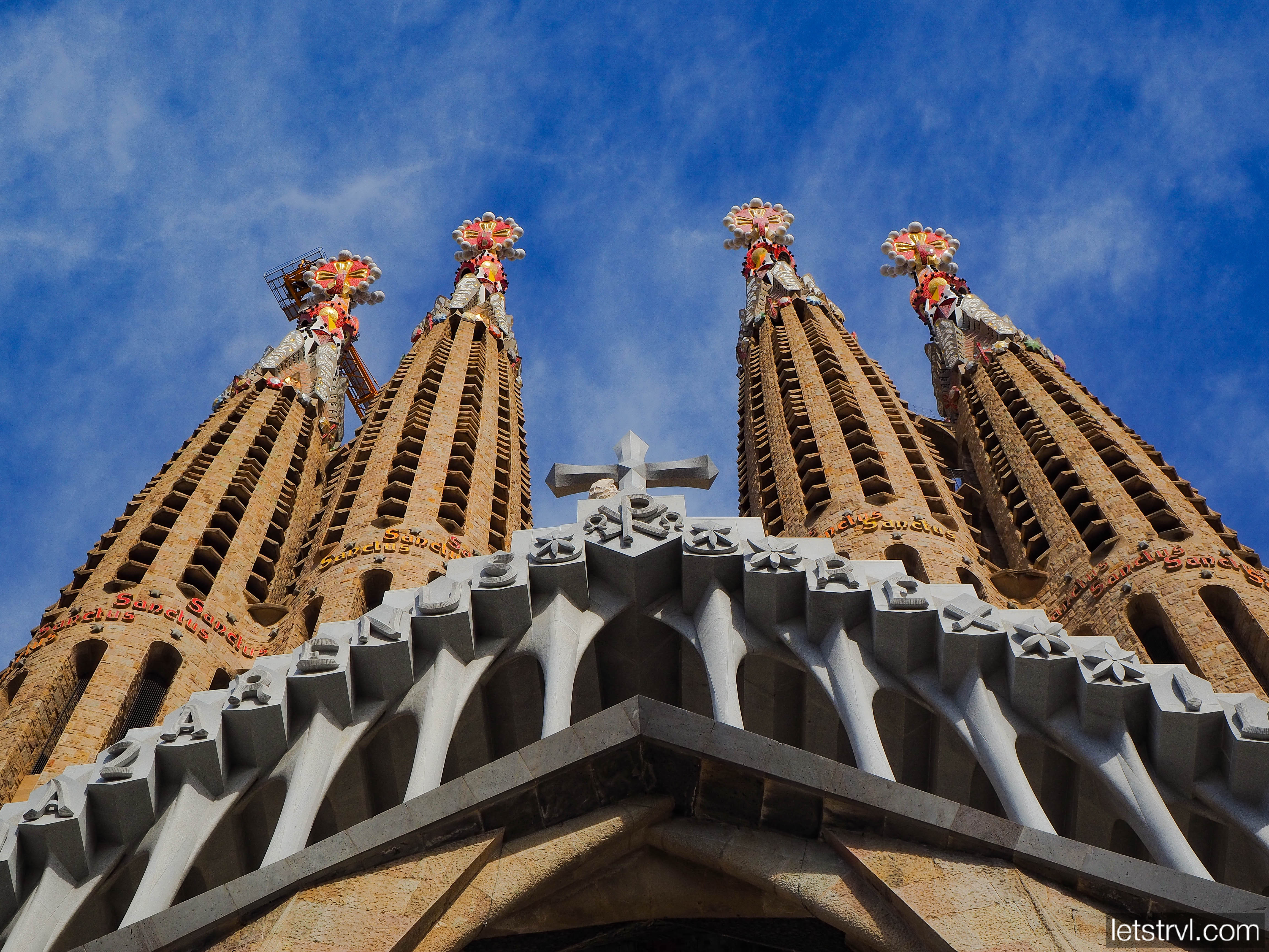 Фасад Страстей Саграда Фамилия