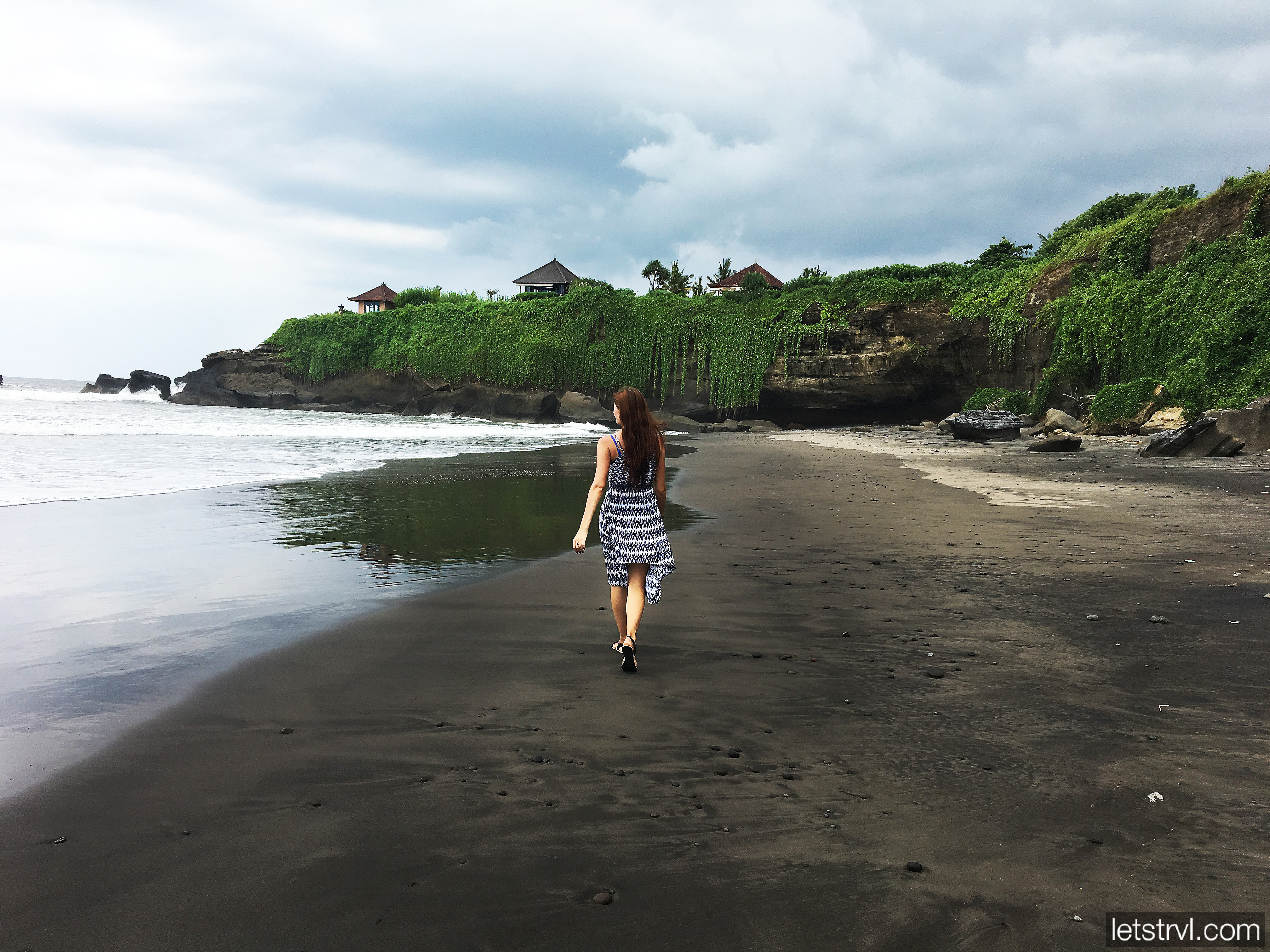 Черный пляж Balian на Бали